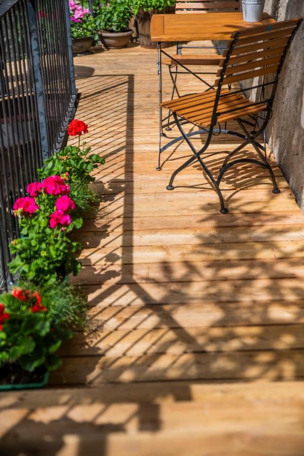 Roessl Bianco B&B&B Мерано Екстер'єр фото